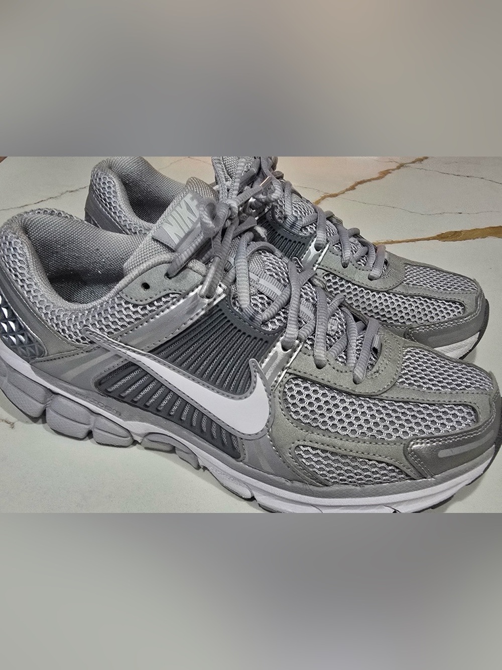 Nike Vomero 5 wolf grey  and White Mesh Running Sneakers